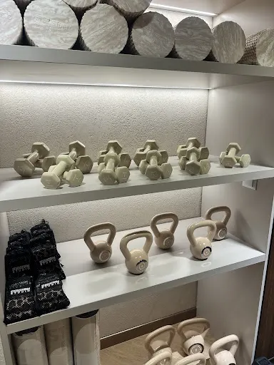 ÉLANCE - Studio Fitness & Pilates Reformer | Treningi indywidualne